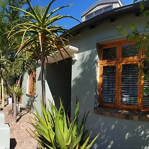 bantry-bay-guesthouse.hotels-capetown.com/